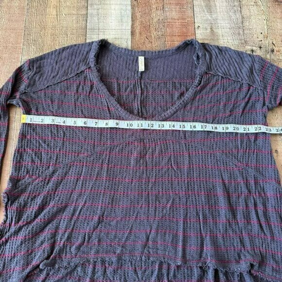 Free People Gray and red scoop neck long sleeve top women's size small - Picture 2 of 7